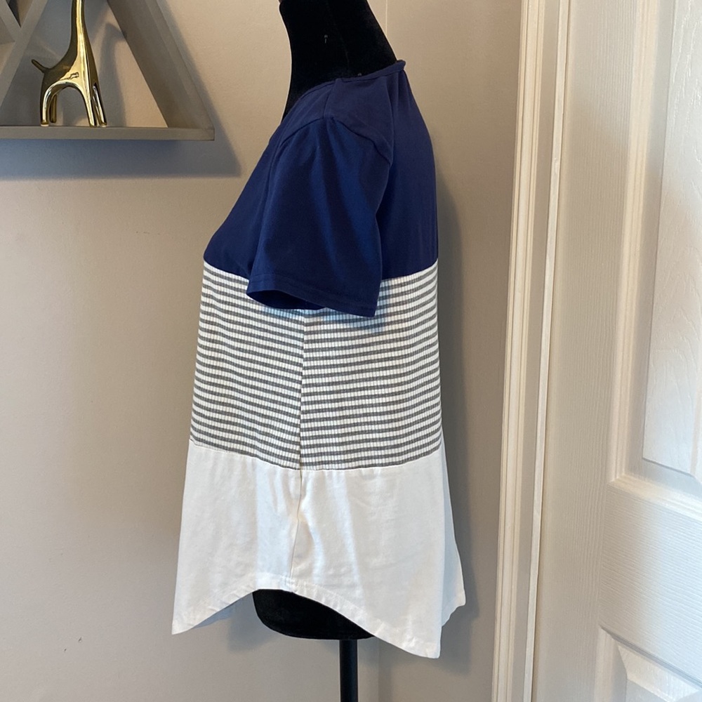 Shein Ladies Tunic in navy with gray stripes, Size Small EUC gently worn - Picture 5 of 7